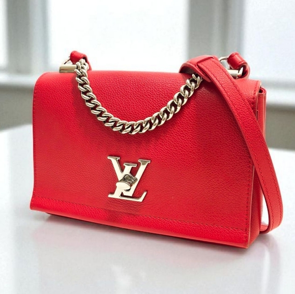 ✨️Authentic Louis Vuitton Flap Lockme ll BB crossbody - Picture 4 of 16